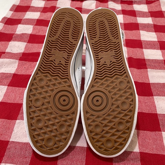 Adidas Nizza RF Hi Classic B-ball shoes in white canvas. Men 13. Excellent cond. - Picture 12 of 15